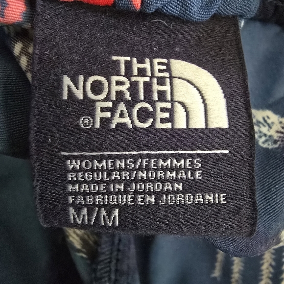 NWOT The North Face Class V Pull On Shorts Blue Coral Reef Womens Size Medium - Picture 9 of 10
